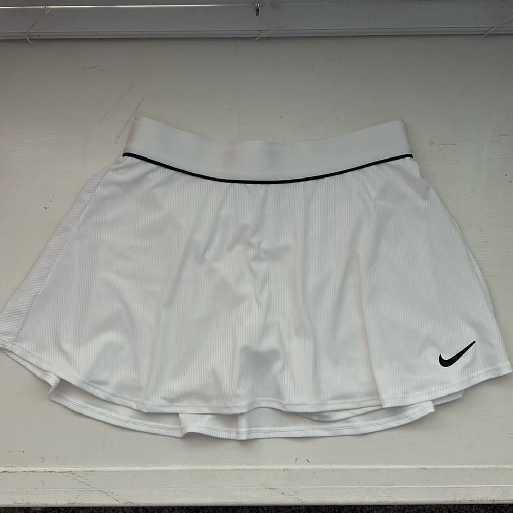NIKE tennis skirt